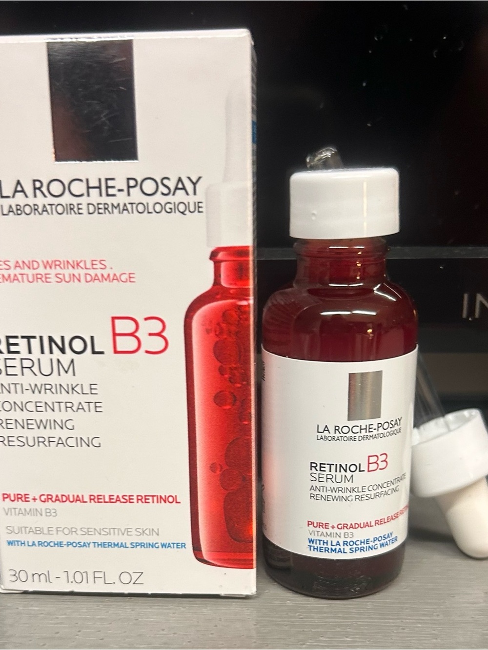 Retinol B3 Serum - White & Red Box